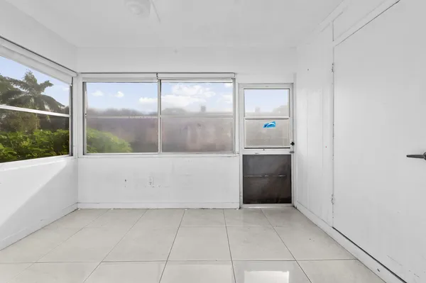 $1,490 | 811 Salem Lane, Lake Worth, FL 33467