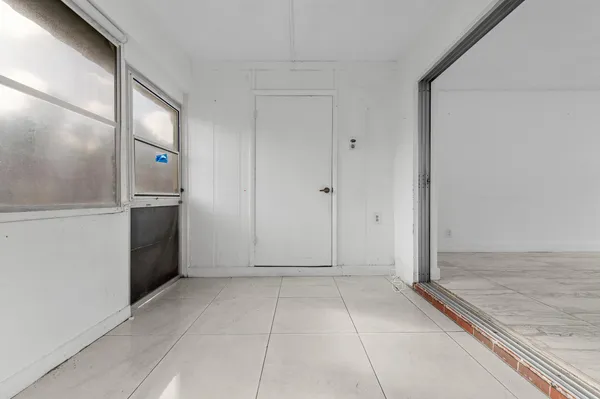 $1,490 | 811 Salem Lane, Lake Worth, FL 33467