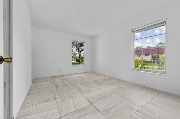 $1,490 | 811 Salem Lane, Lake Worth, FL 33467