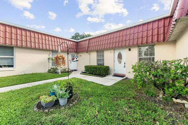 $1,490 | 811 Salem Lane, Lake Worth, FL 33467