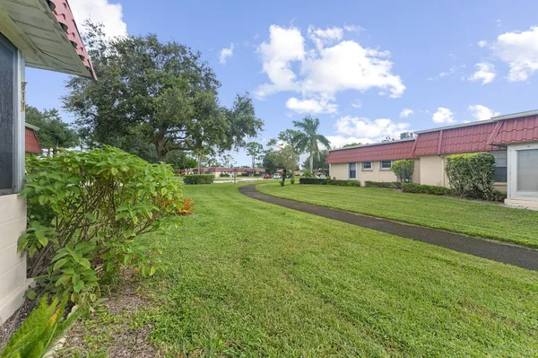 $1,490 | 811 Salem Lane, Lake Worth, FL 33467