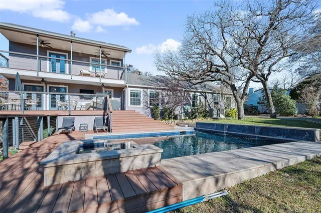 $3,800 | 2100 Daisy Lane, Fort Worth, TX 76111