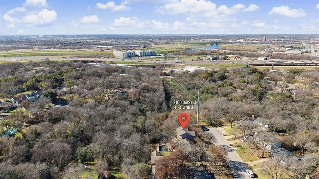 $3,800 | 2100 Daisy Lane, Fort Worth, TX 76111