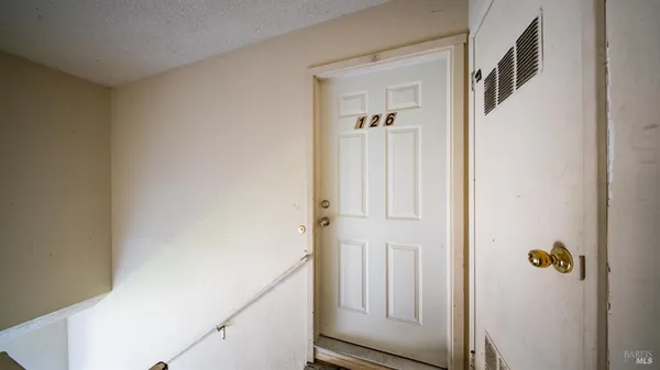 $299,000 | 300 Stony Point Road, Unit 126, Santa Rosa, CA 95401