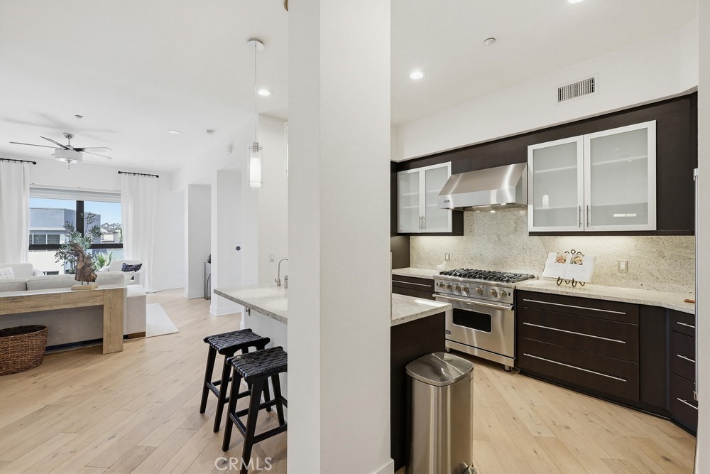 402 Rockefeller, Unit 406 Irvine, CA 92612 - Photo 9 of 75