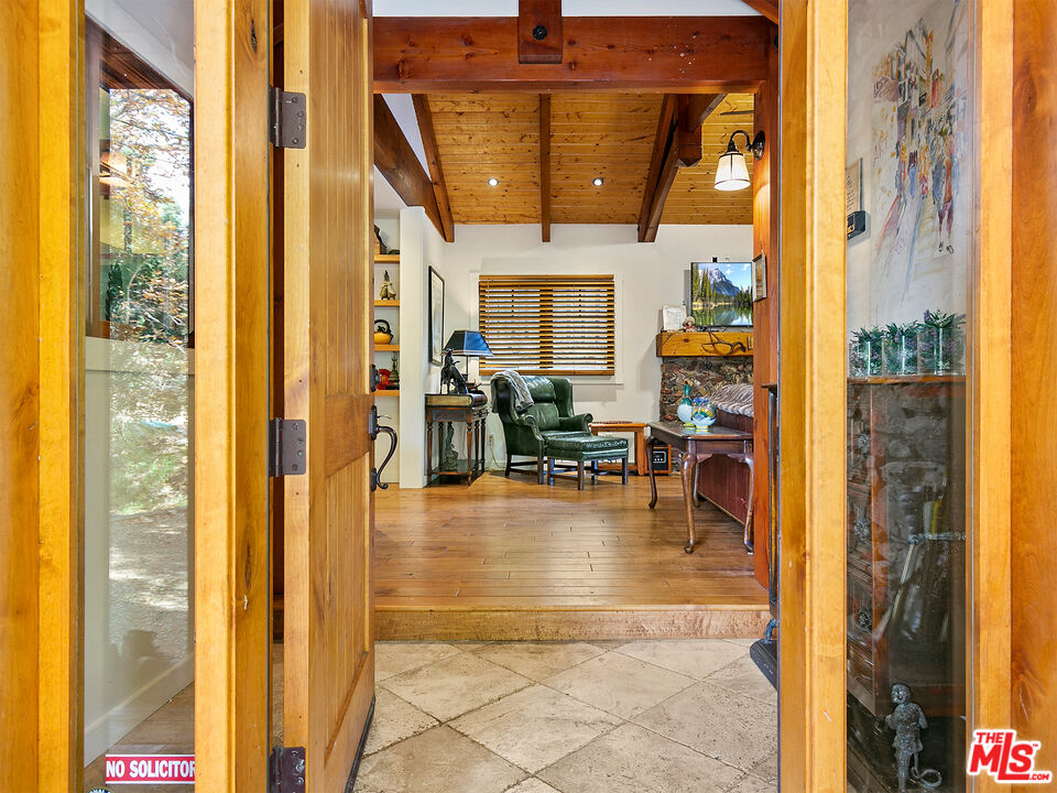 25643 Timpangos Drive Monte Nido, CA 91302 - Photo 10 of 24 a indoor view of living room