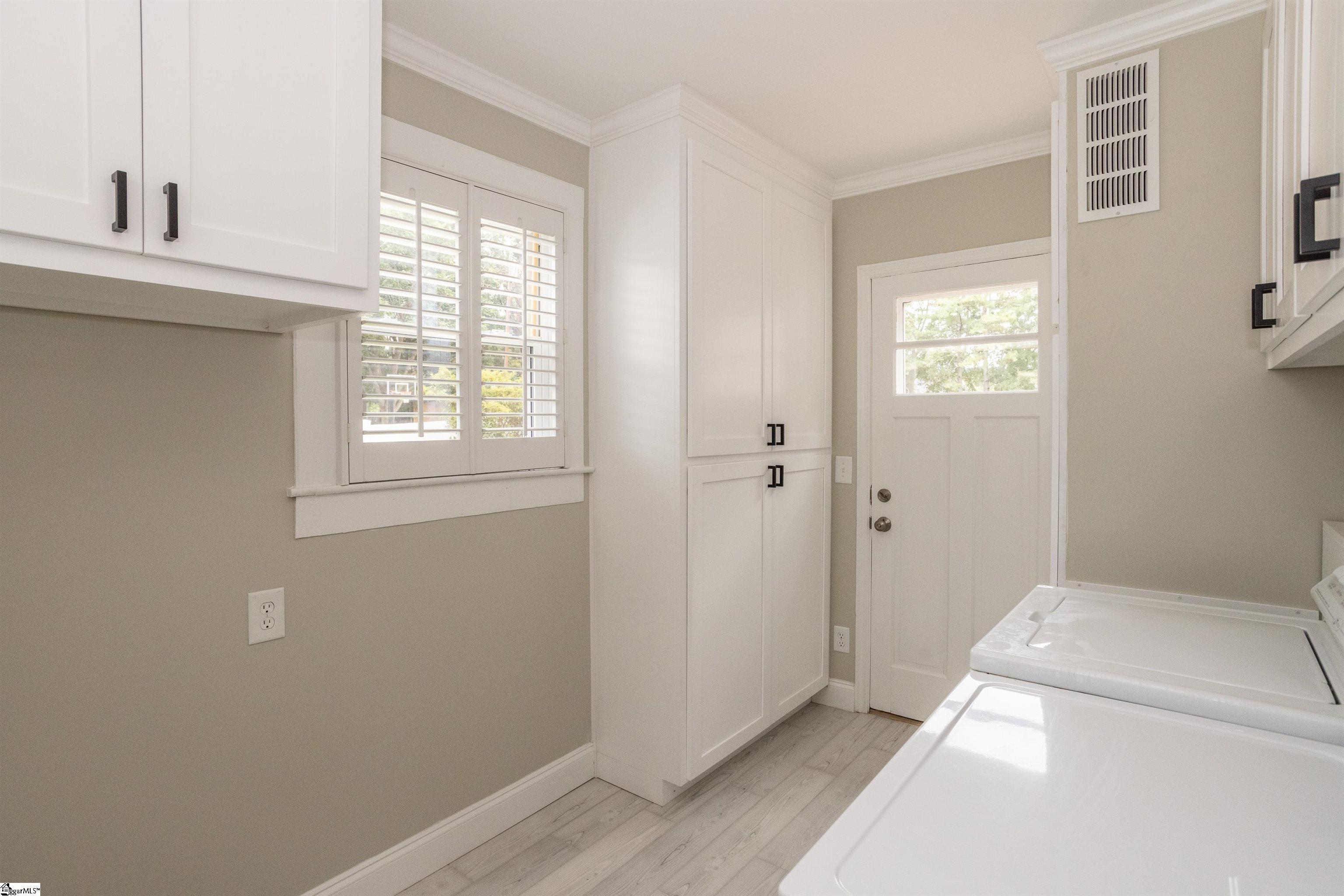 705 North Main Street Fountain Inn, SC 29644 - Photo 11 of 21