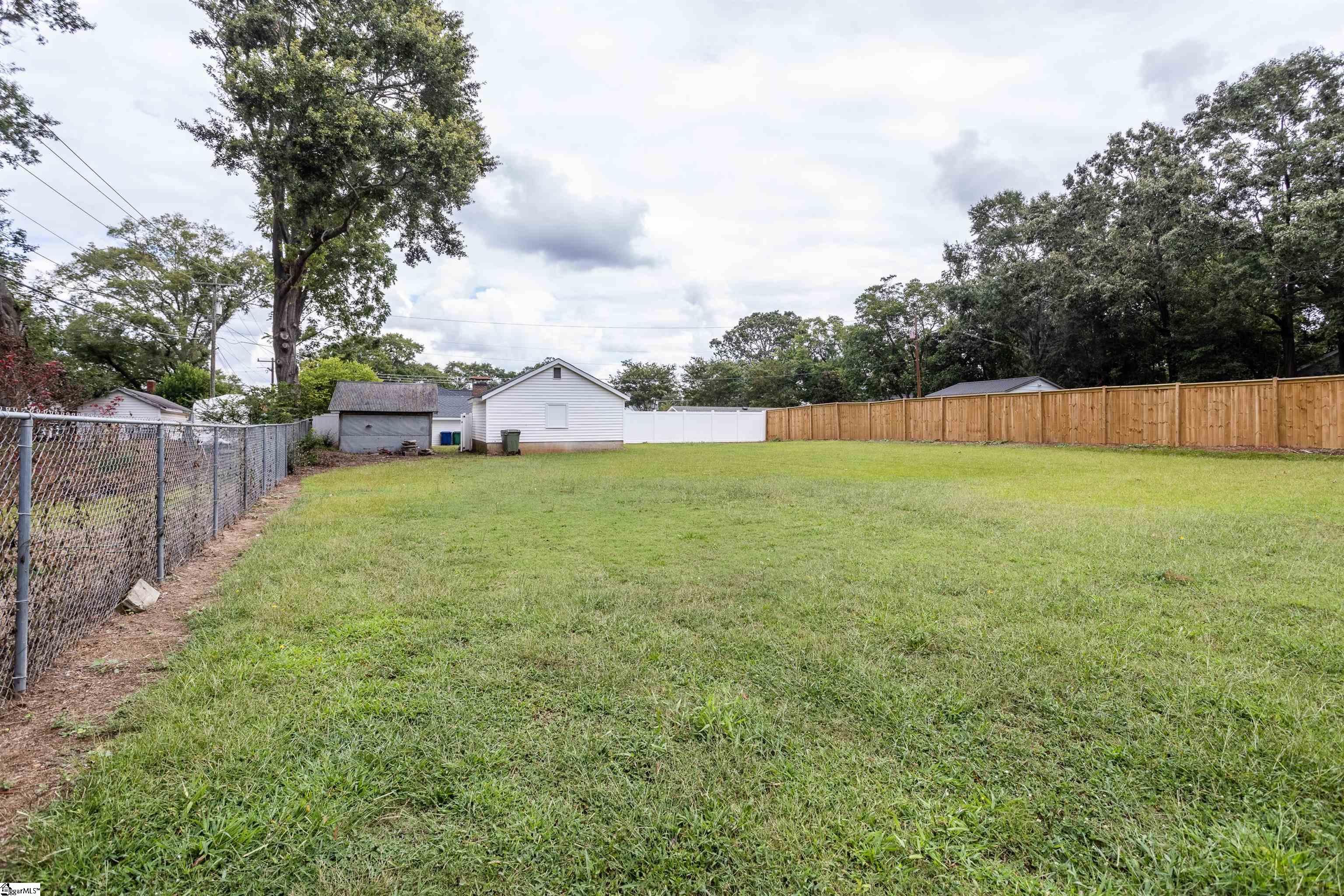 705 North Main Street Fountain Inn, SC 29644 - Photo 20 of 21