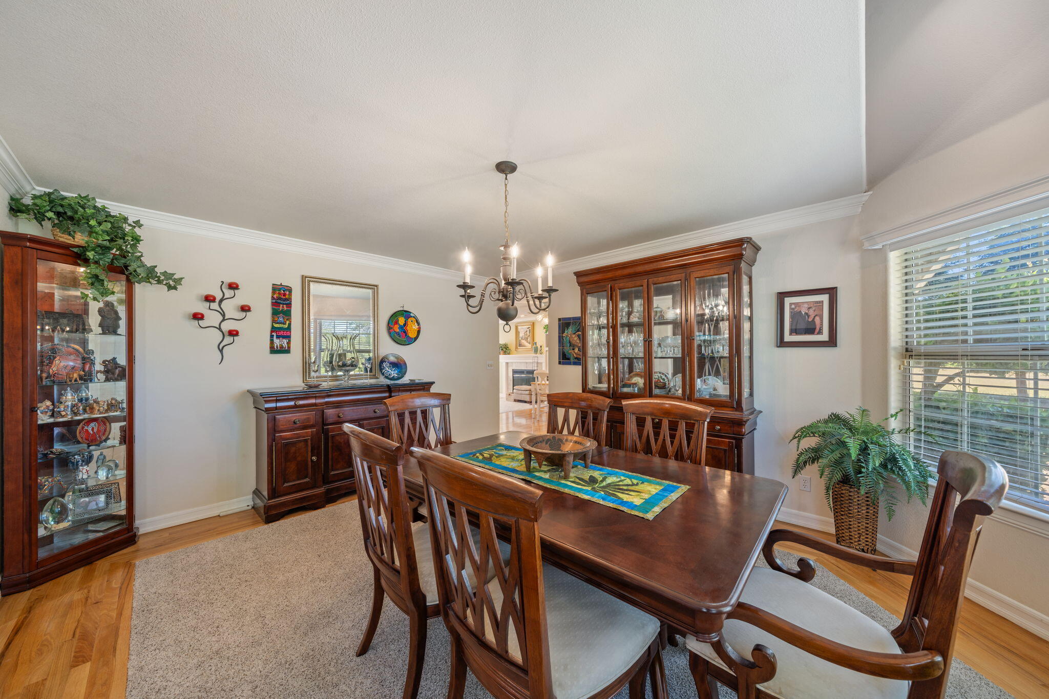 13087 Spring Lake Street Redding, CA 96003 - Photo 14 of 80 14-web-or-mls-BiggerFlow Real Estate Med