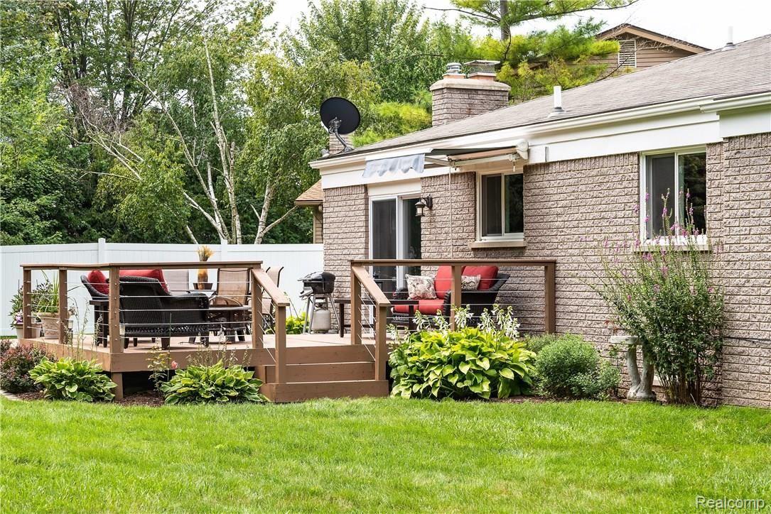 769 Buckingham Road Canton, MI 48188 - Photo 6 of 26 6.jpg