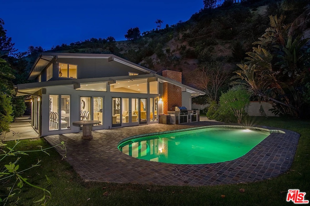 1740 Stone Canyon Road Los Angeles, CA 90077 - Photo 1 of 53