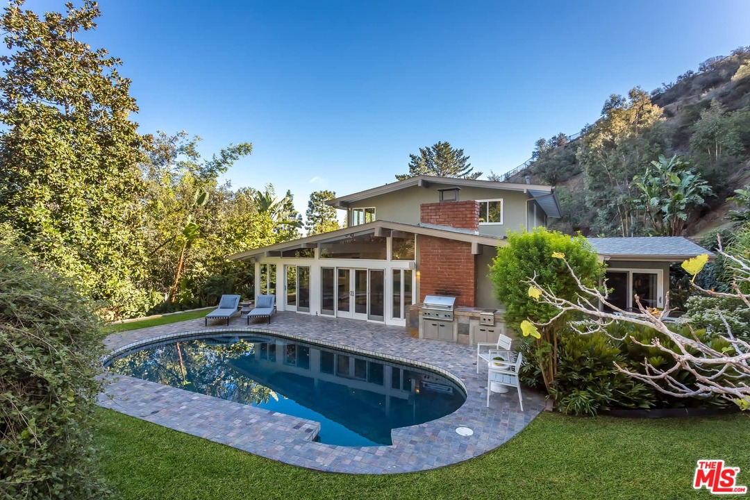 1740 Stone Canyon Road Los Angeles, CA 90077 - Photo 3 of 53