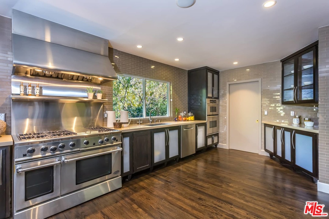 1740 Stone Canyon Road Los Angeles, CA 90077 - Photo 21 of 53