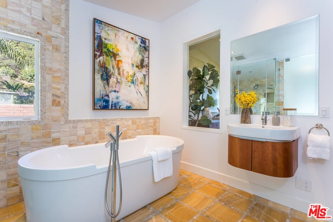 1740 Stone Canyon Road Los Angeles, CA 90077 - Photo 28 of 53