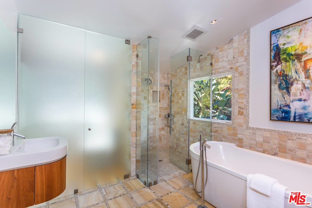 1740 Stone Canyon Road Los Angeles, CA 90077 - Photo 29 of 53