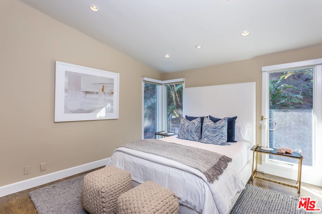1740 Stone Canyon Road Los Angeles, CA 90077 - Photo 35 of 53