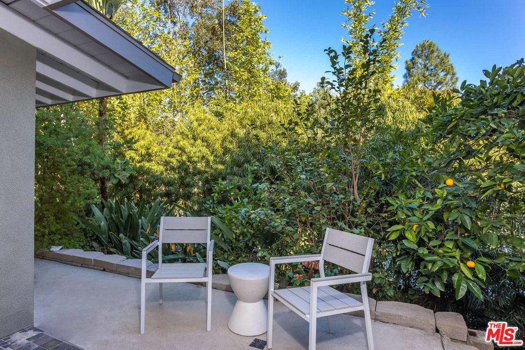 1740 Stone Canyon Road Los Angeles, CA 90077 - Photo 45 of 53