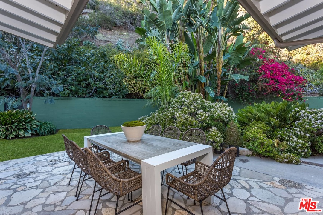 1740 Stone Canyon Road Los Angeles, CA 90077 - Photo 47 of 53