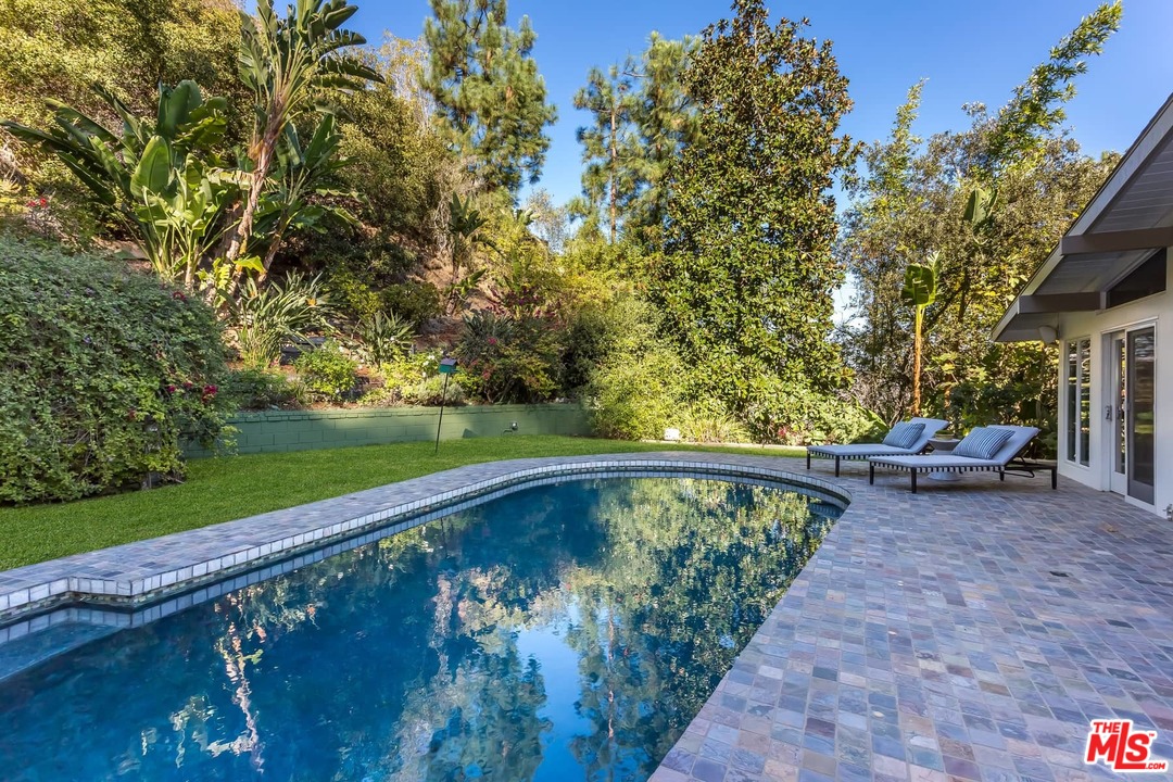 1740 Stone Canyon Road Los Angeles, CA 90077 - Photo 50 of 53