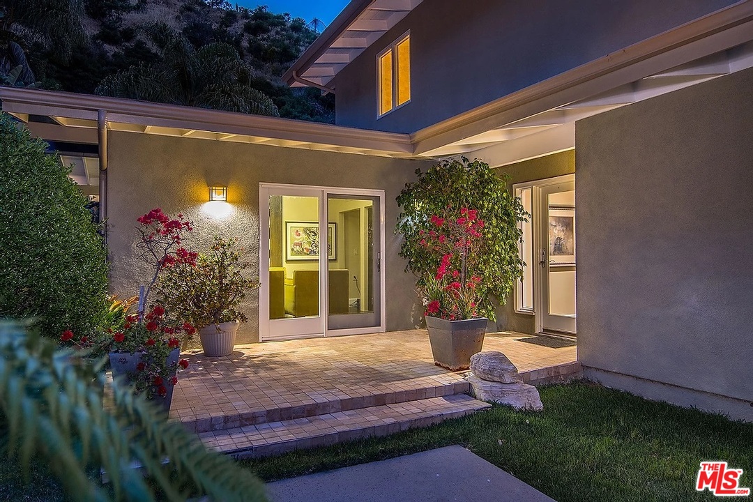 1740 Stone Canyon Road Los Angeles, CA 90077 - Photo 52 of 53