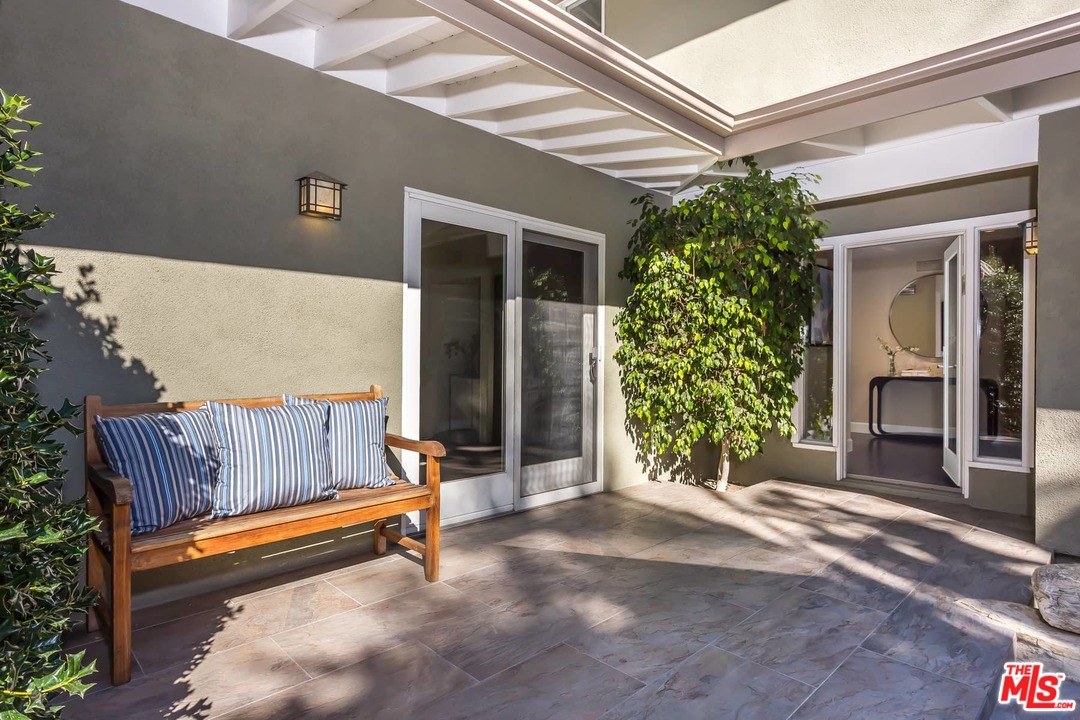 1740 Stone Canyon Road Los Angeles, CA 90077 - Photo 10 of 53