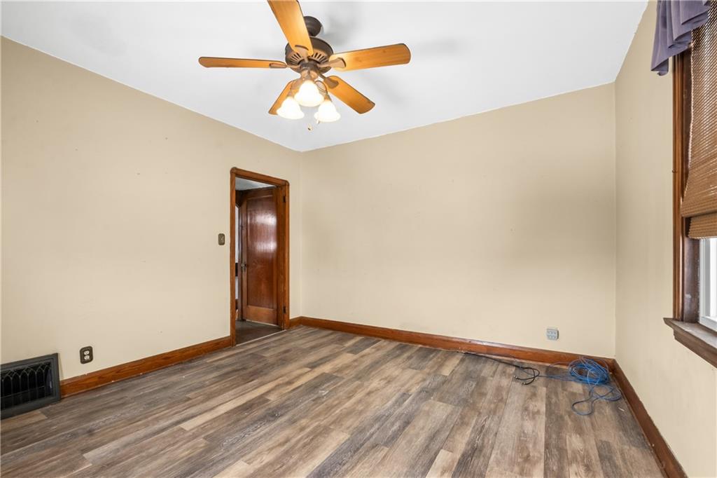 256 Smithfield Street Canonsburg, PA 15317 - Photo 12 of 21