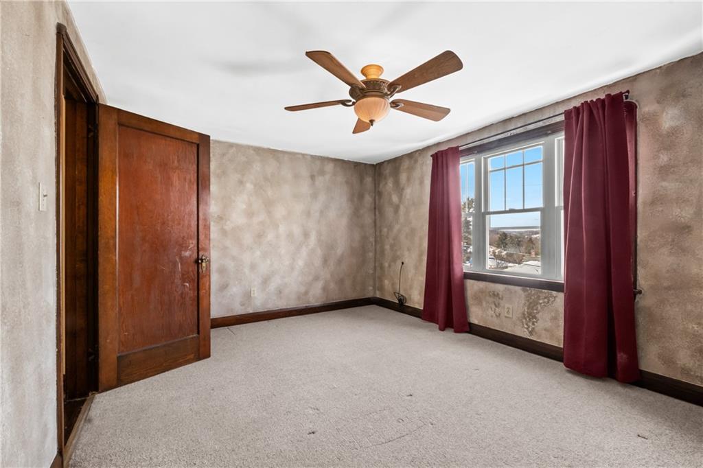 256 Smithfield Street Canonsburg, PA 15317 - Photo 14 of 21