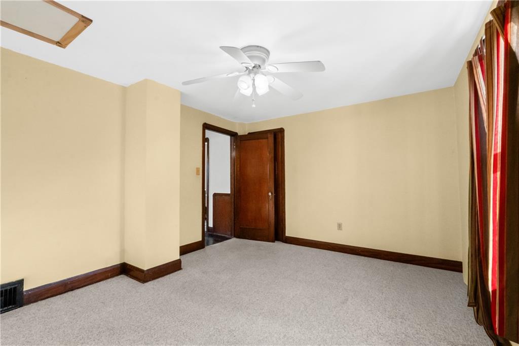 256 Smithfield Street Canonsburg, PA 15317 - Photo 18 of 21