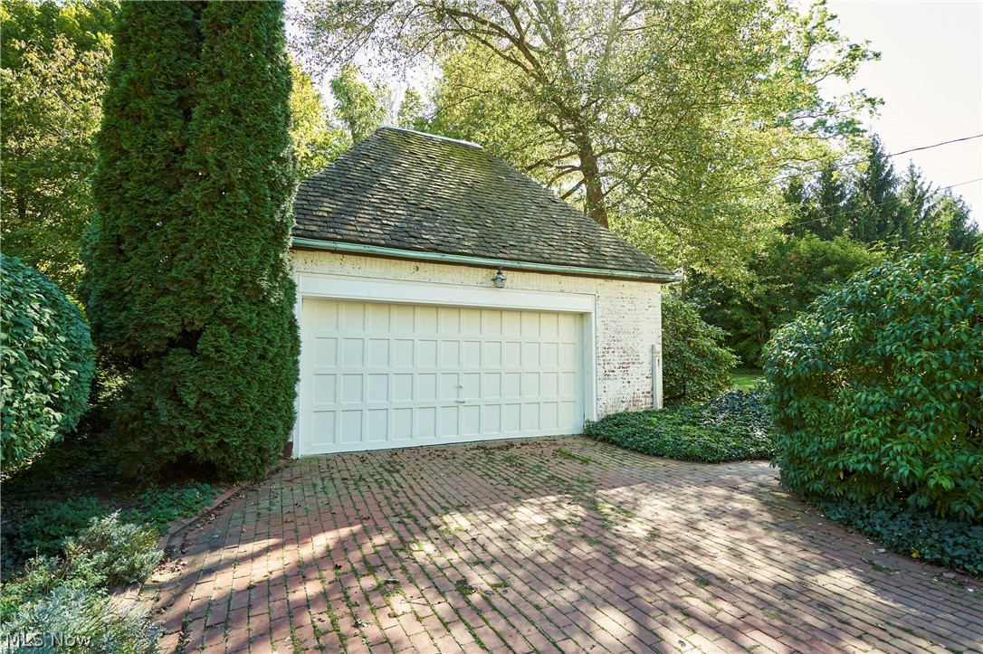 2120 Ridgewood Road Akron, OH 44313 - Photo 29 of 34