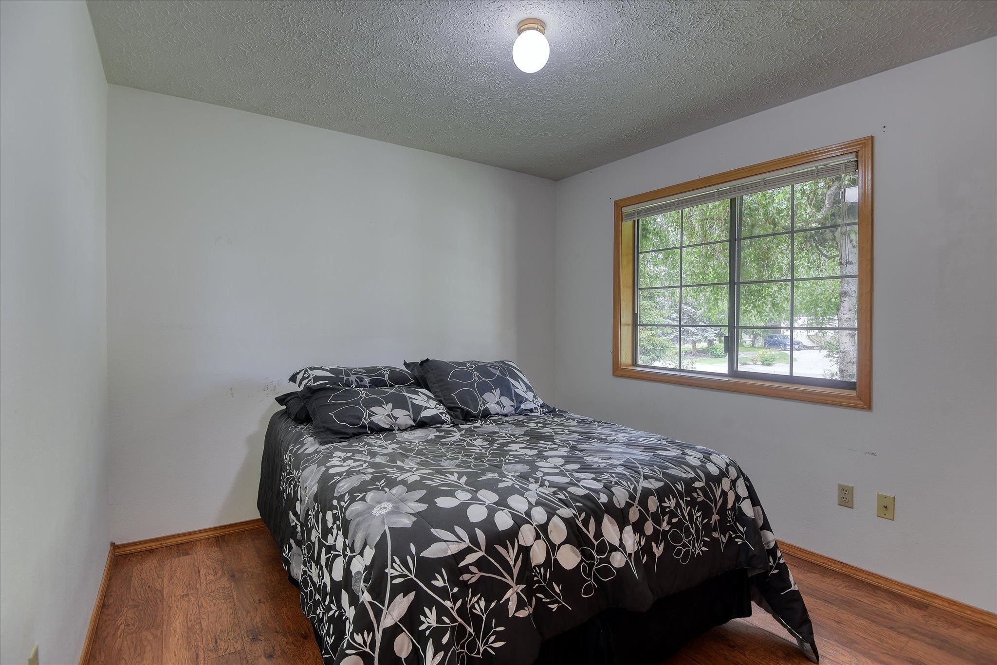 4916 East Greenleaf Avenue Mead, WA 99021 - Photo 13 of 46