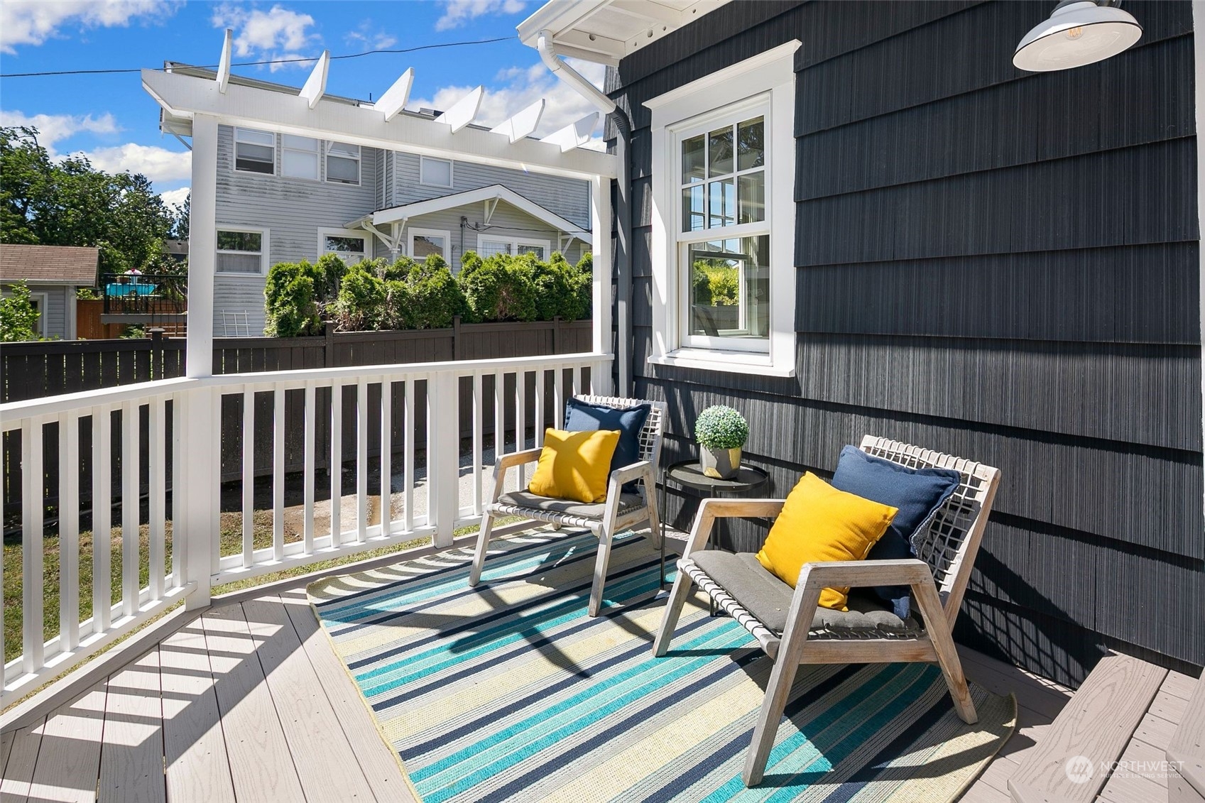 3244 Walnut Avenue Southwest Seattle, WA 98116 - Photo 28 of 40