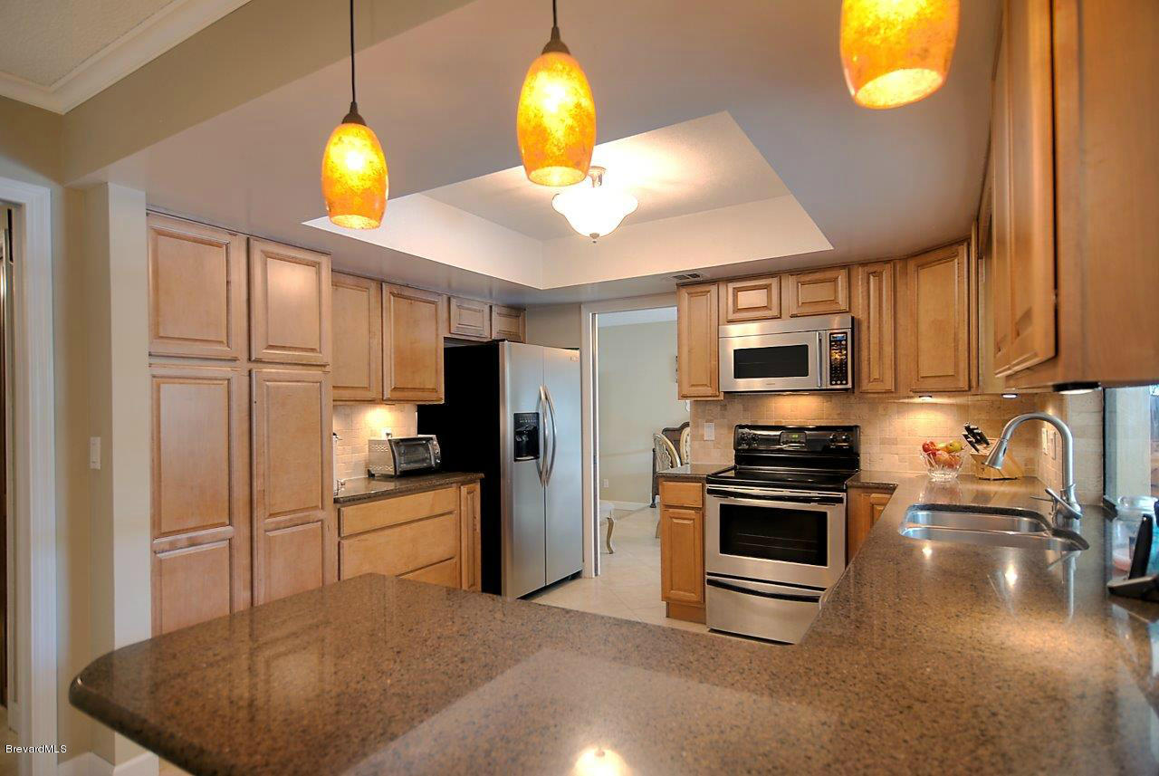479 Coach Road Satellite Beach, FL 32937 - Photo 4 of 12 kitchen (10)