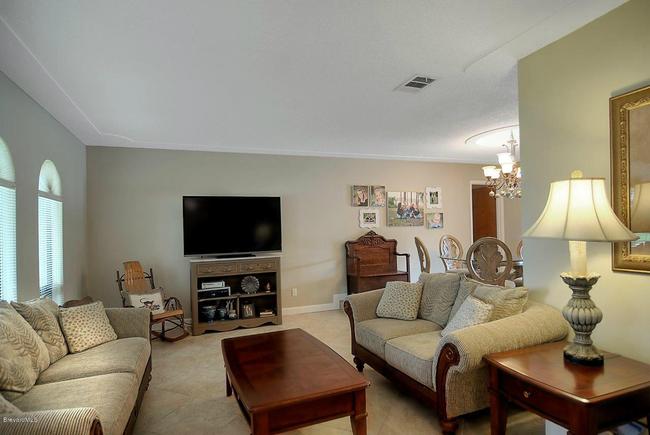 479 Coach Road Satellite Beach, FL 32937 - Photo 7 of 12 living (13)