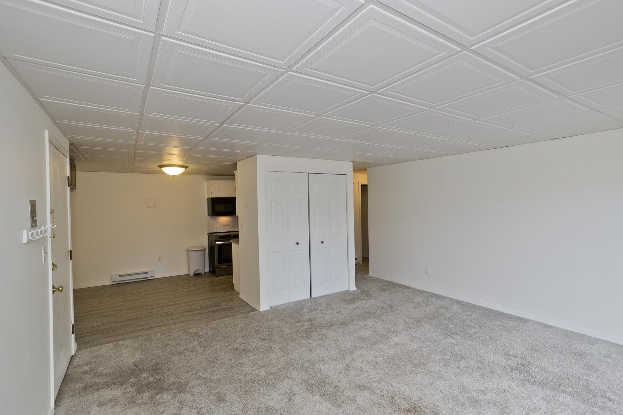 80 Damon Road, Unit 8206 Northampton, MA 01060 - Photo 5 of 24 Gallery Image 5
