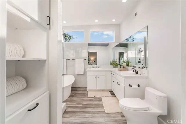 $3,080,000 | 26 Windflower, Irvine, CA 92603