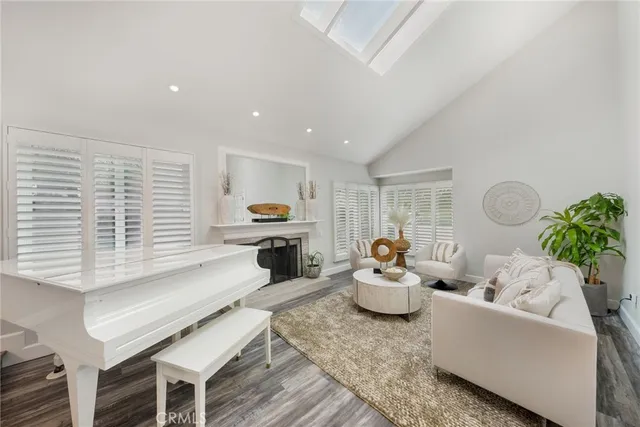 $3,080,000 | 26 Windflower, Irvine, CA 92603