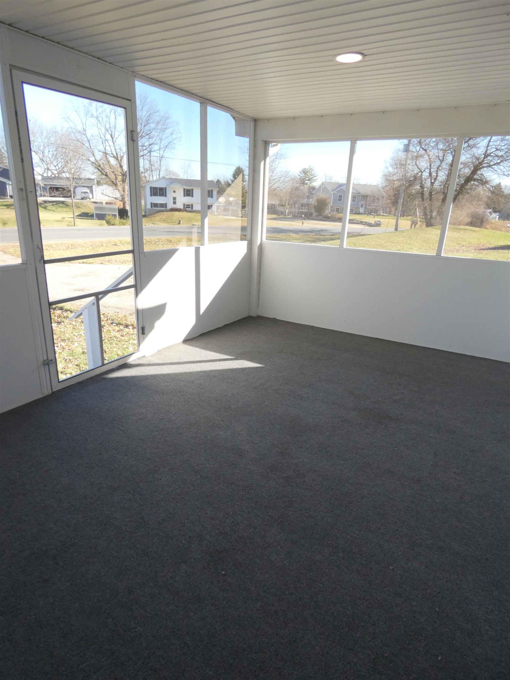 9266 Jason Road Laingsburg, MI 48848 - Photo 25 of 30 Newer Screened Front Porc