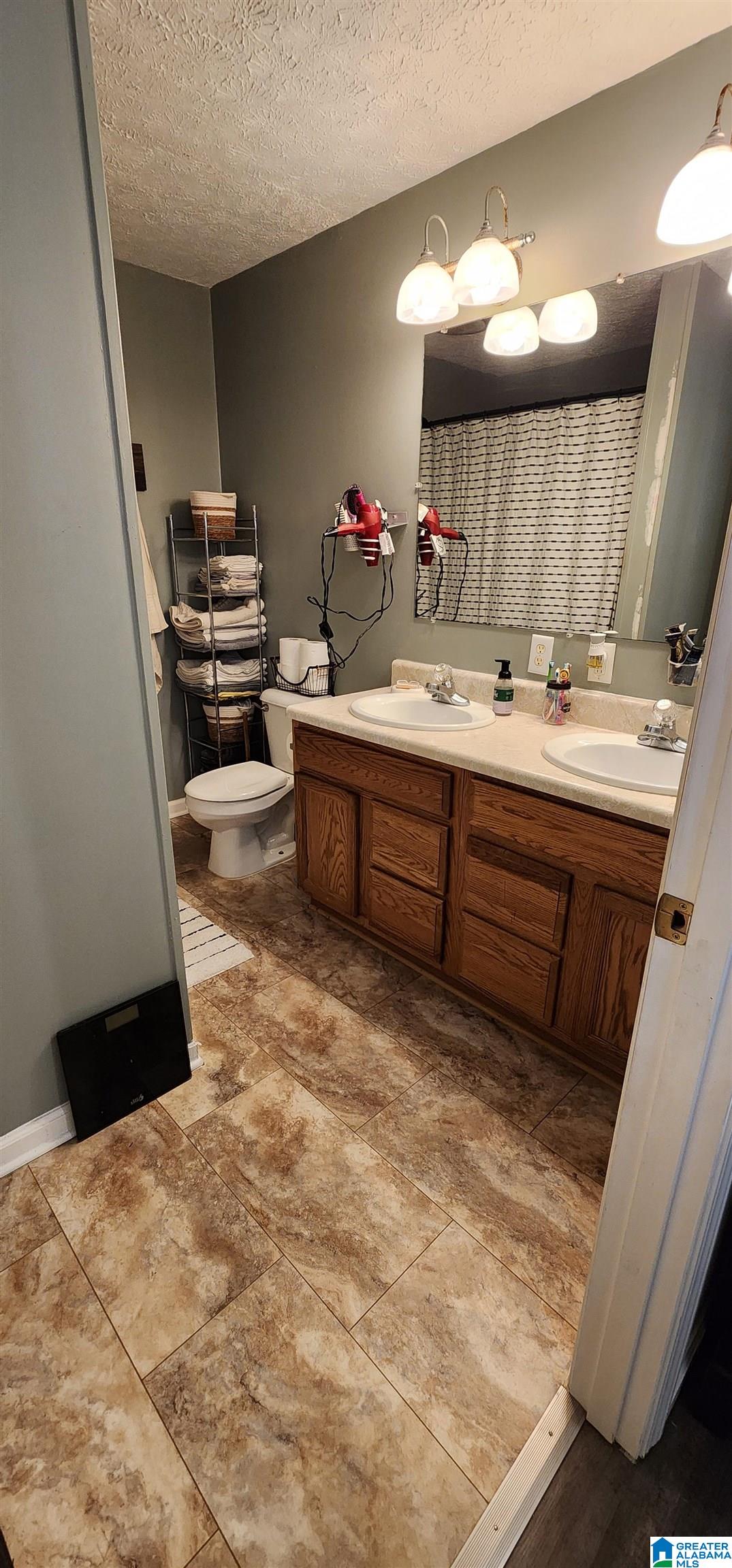 284 Warren Drive Weaver, AL 36277 - Photo 14 of 20