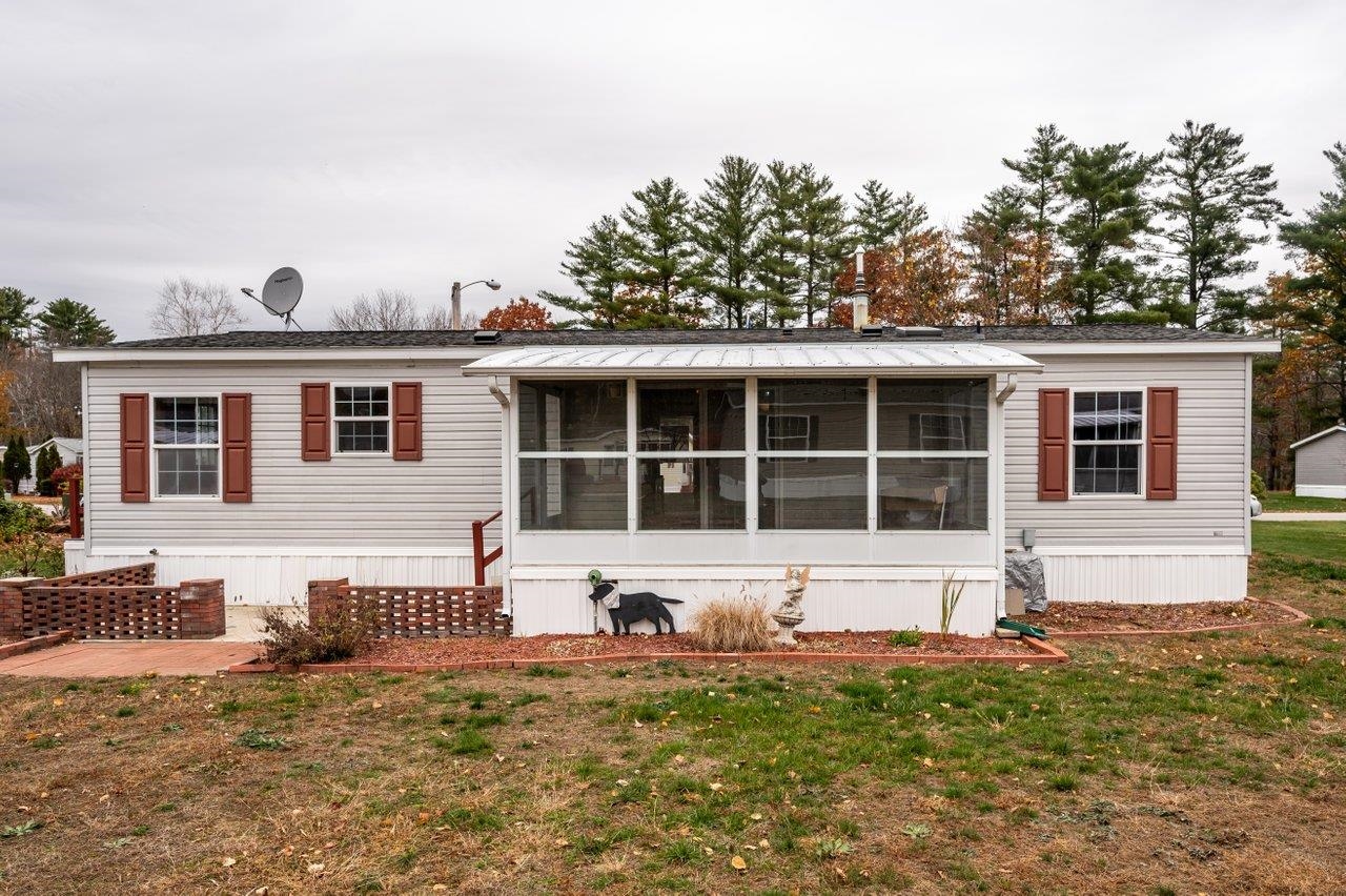 35 Seneca Street Rochester, NH 03867 - Photo 23 of 24
