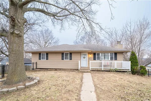 $229,900 | 6008 North 23rd St Terrace, St. Joseph, MO 64505