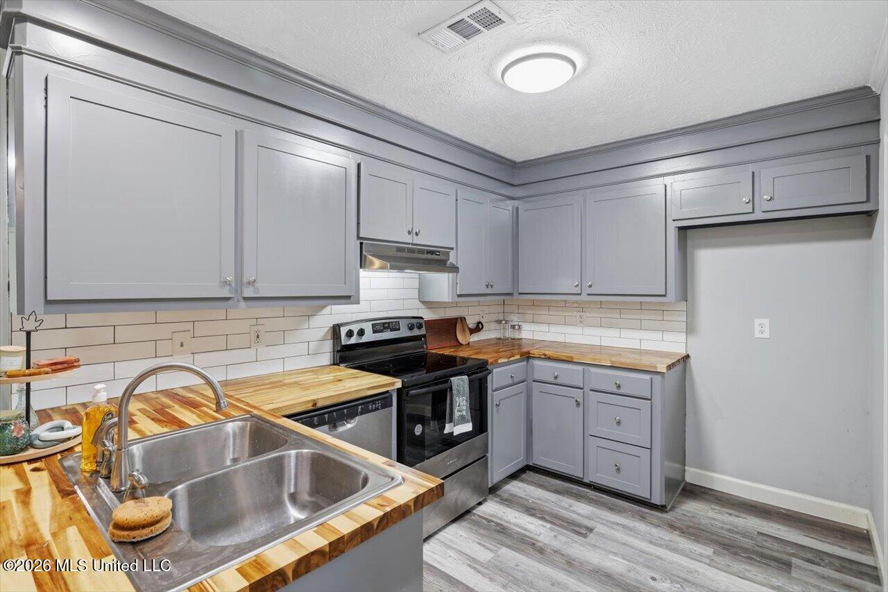 207 Martin Road Brandon, MS 39042 - Photo 6 of 17 09-207 Martin Rd _ Hometoursms.com