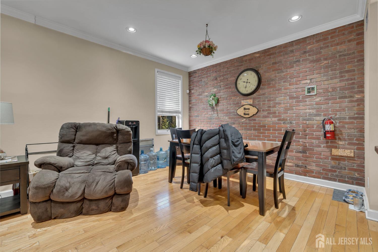 22 Franklin Place Morristown, NJ 07960 - Photo 11 of 34