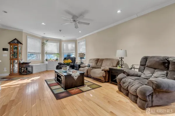 $774,900 | 22 Franklin Place, Morristown, NJ 07960