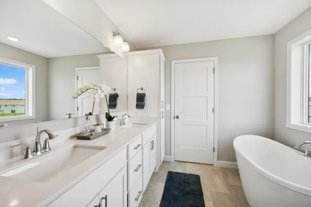 $500,000 | 3692 237th Avenue Northwest, St. Francis, MN 55070