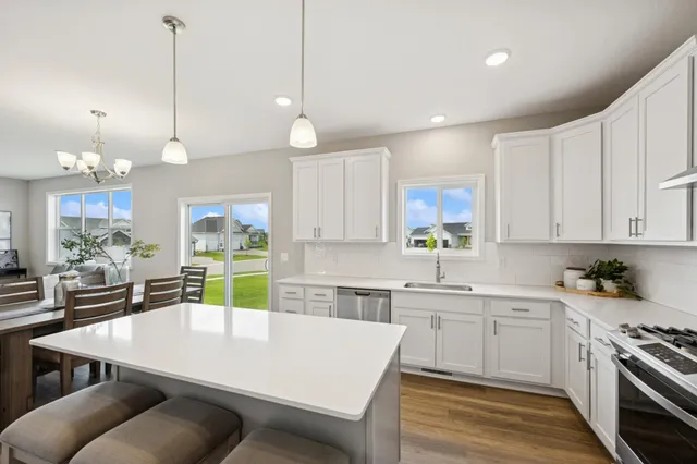 $500,000 | 3692 237th Avenue Northwest, St. Francis, MN 55070