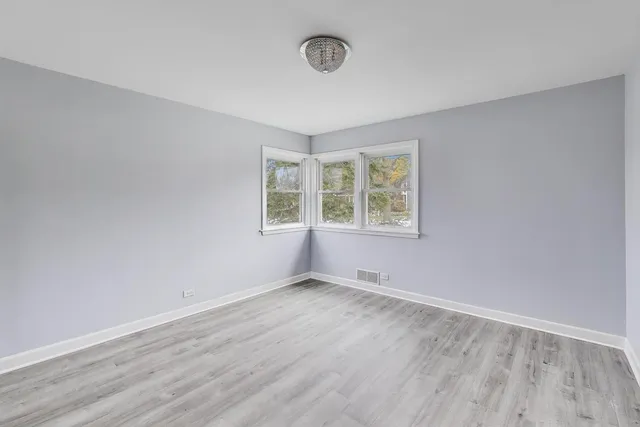 $525,000 | 794 East Lincoln Avenue, Des Plaines, IL 60018