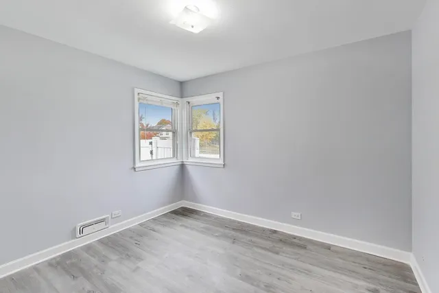 $525,000 | 794 East Lincoln Avenue, Des Plaines, IL 60018