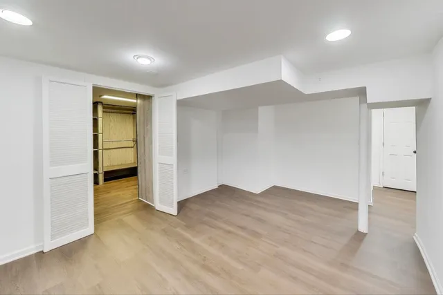 $525,000 | 794 East Lincoln Avenue, Des Plaines, IL 60018