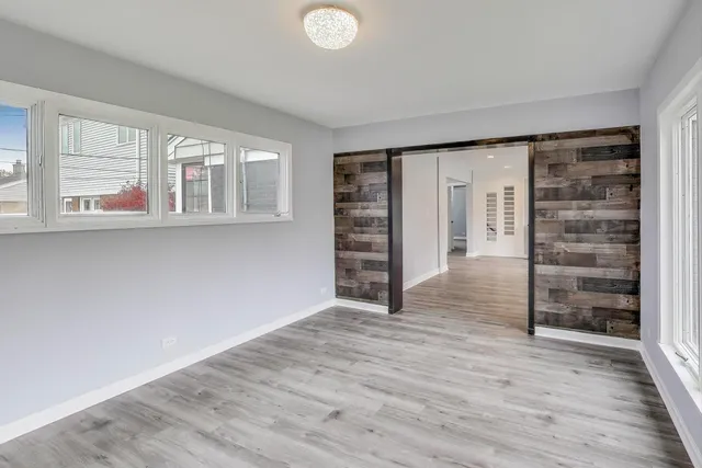 $525,000 | 794 East Lincoln Avenue, Des Plaines, IL 60018