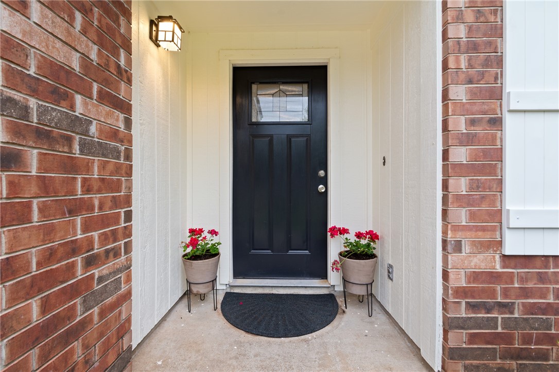 16708 Chamonix Terrace Round Rock, TX 78681 - Photo 3 of 28